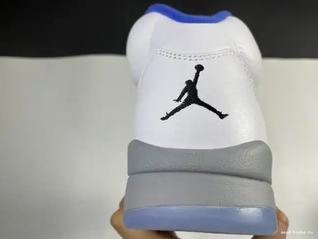 DD0587-140 White Retro (2021) Jordan Stealth 5 Air 0518